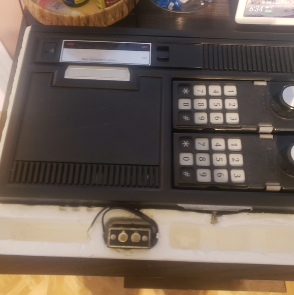 COLECOVISION CONSOLE IN THE BOX - Picture 3 of 5